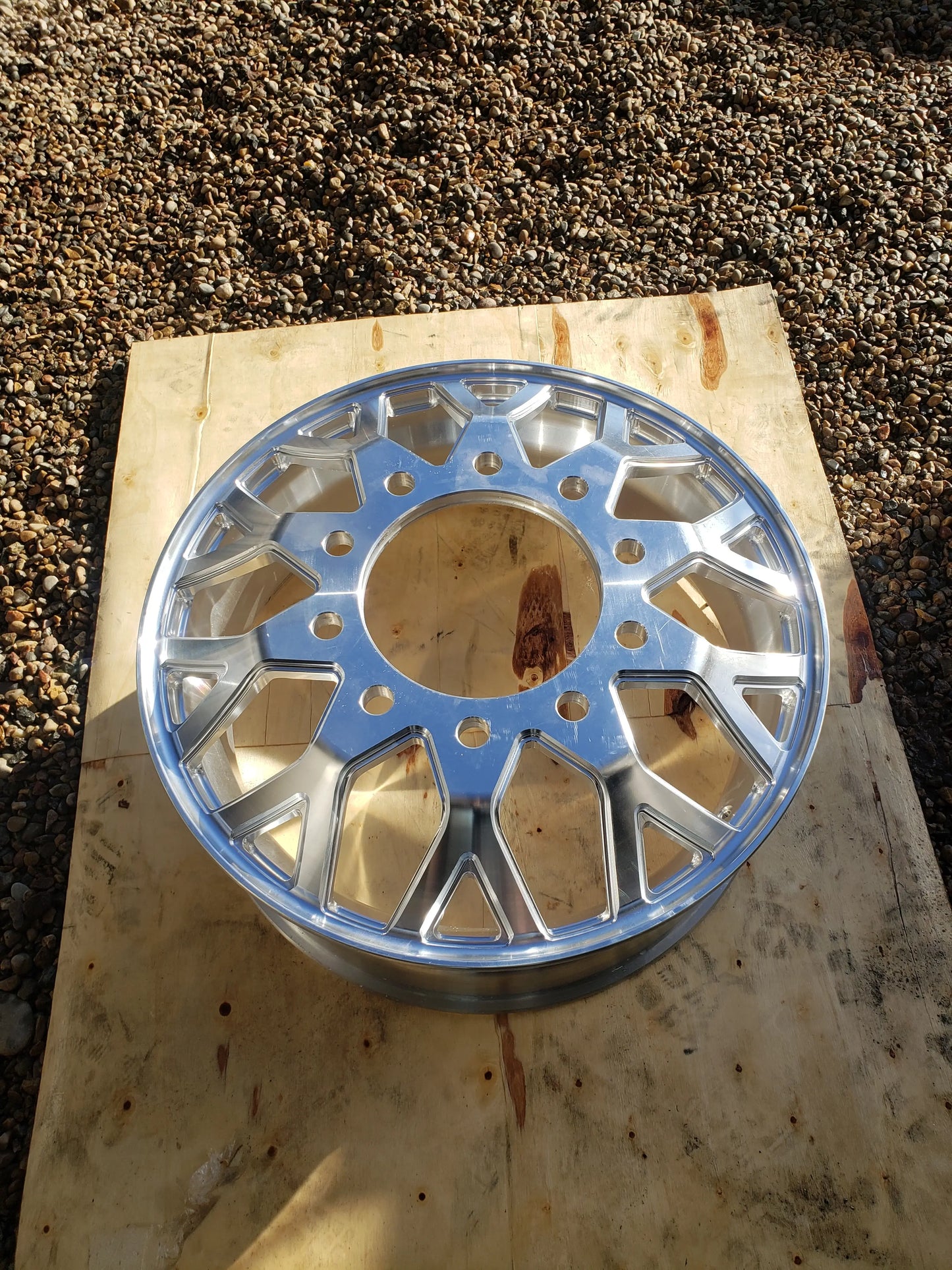 ZM1 Wheel 24" X 8.25 10 Bolt