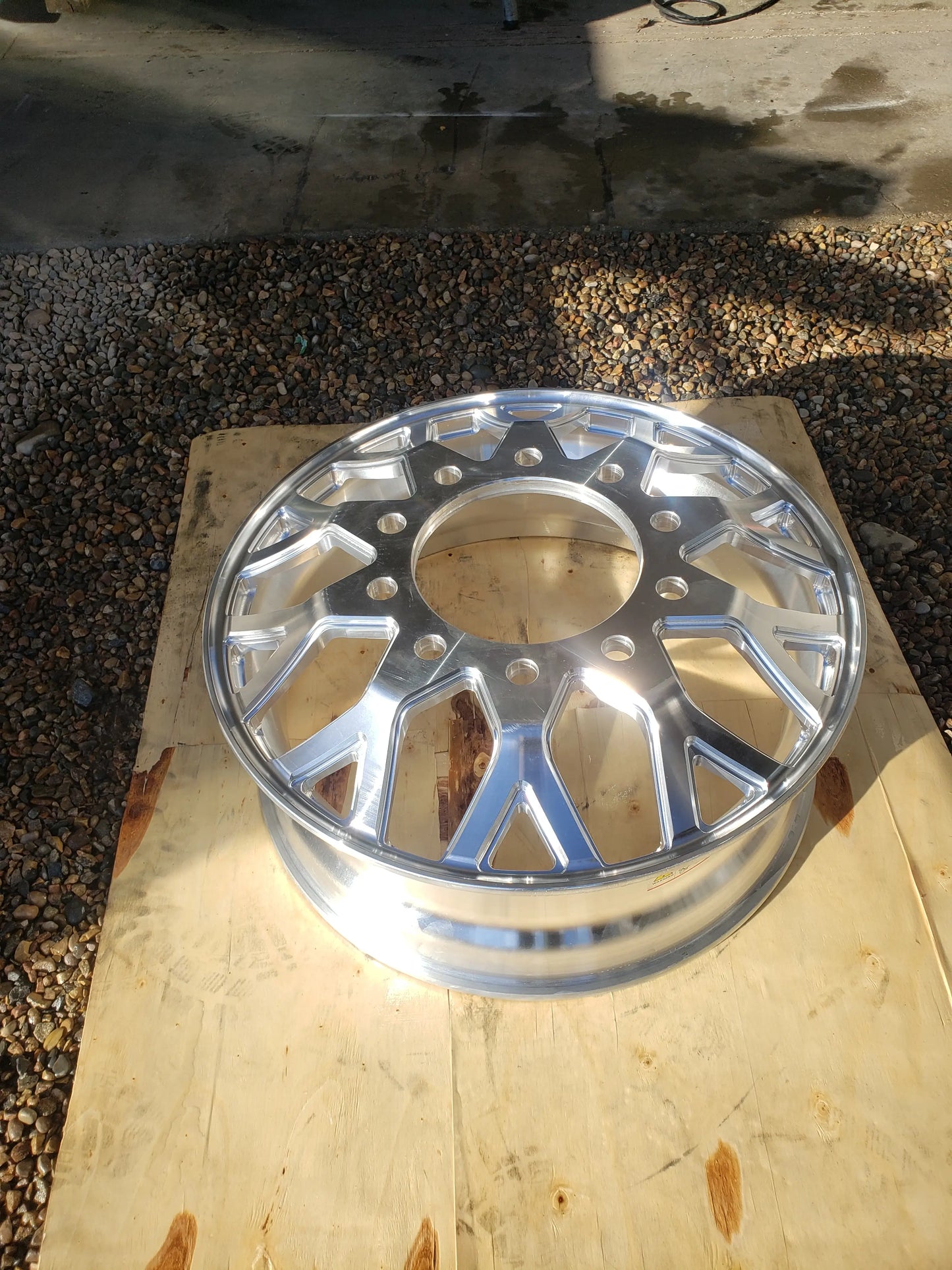 ZM1 Wheel 24" X 8.25 10 Bolt