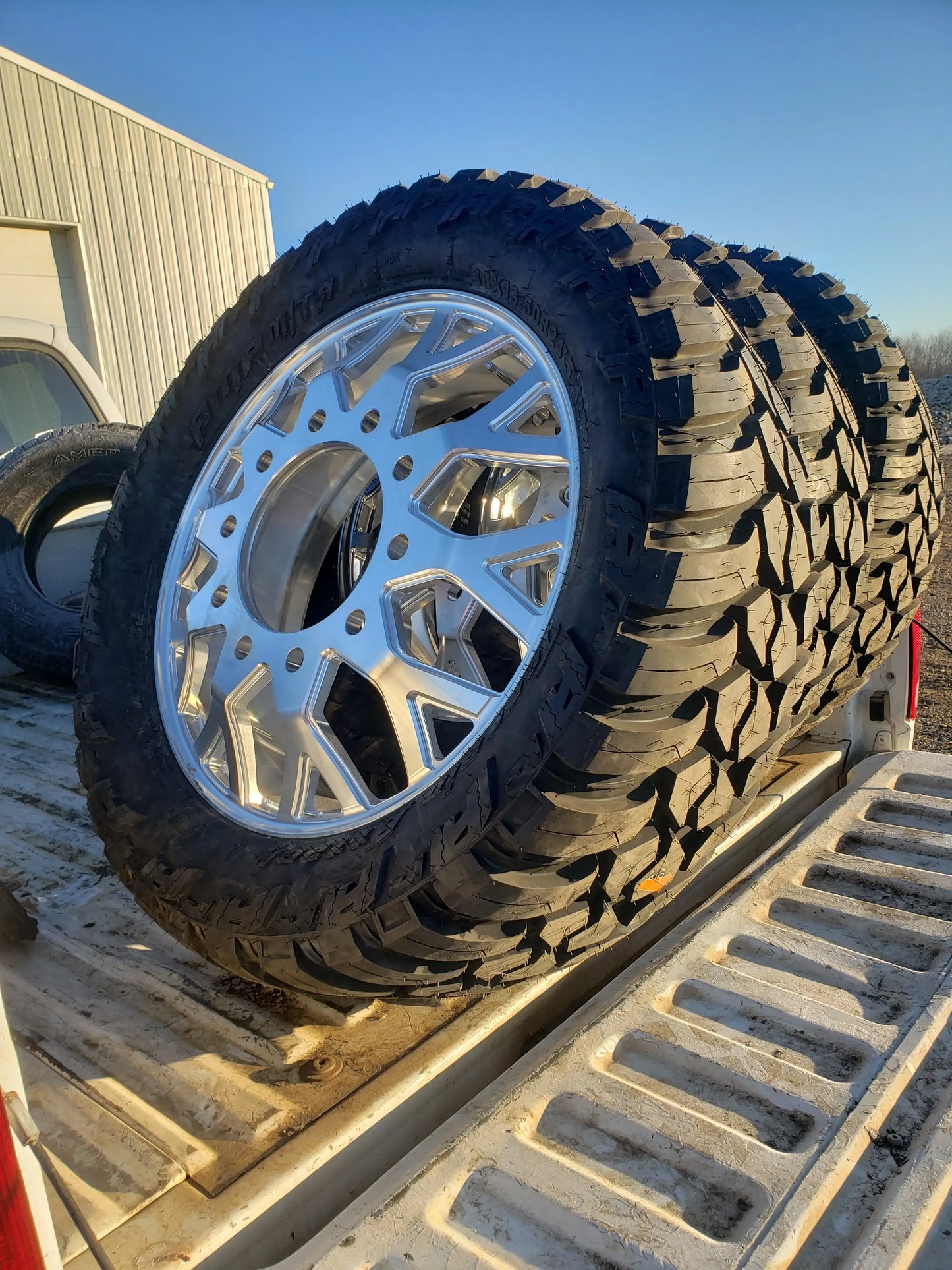 ZM1 Wheel 24" X 8.25 10 Bolt