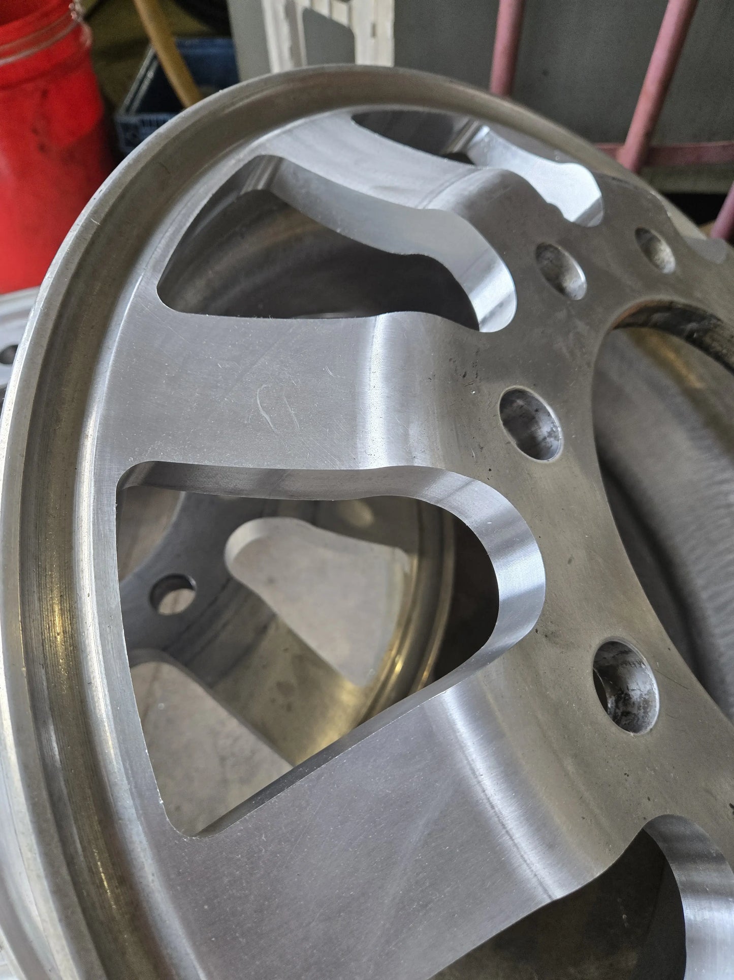 TD1 Wheel 22" X 8.25 10 Bolt