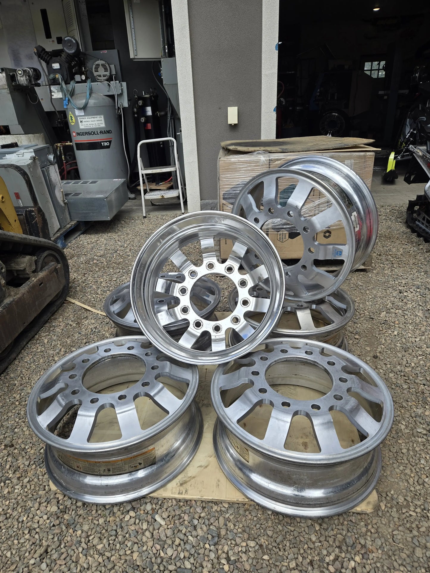 TD1 Wheel 22" X 8.25 10 Bolt