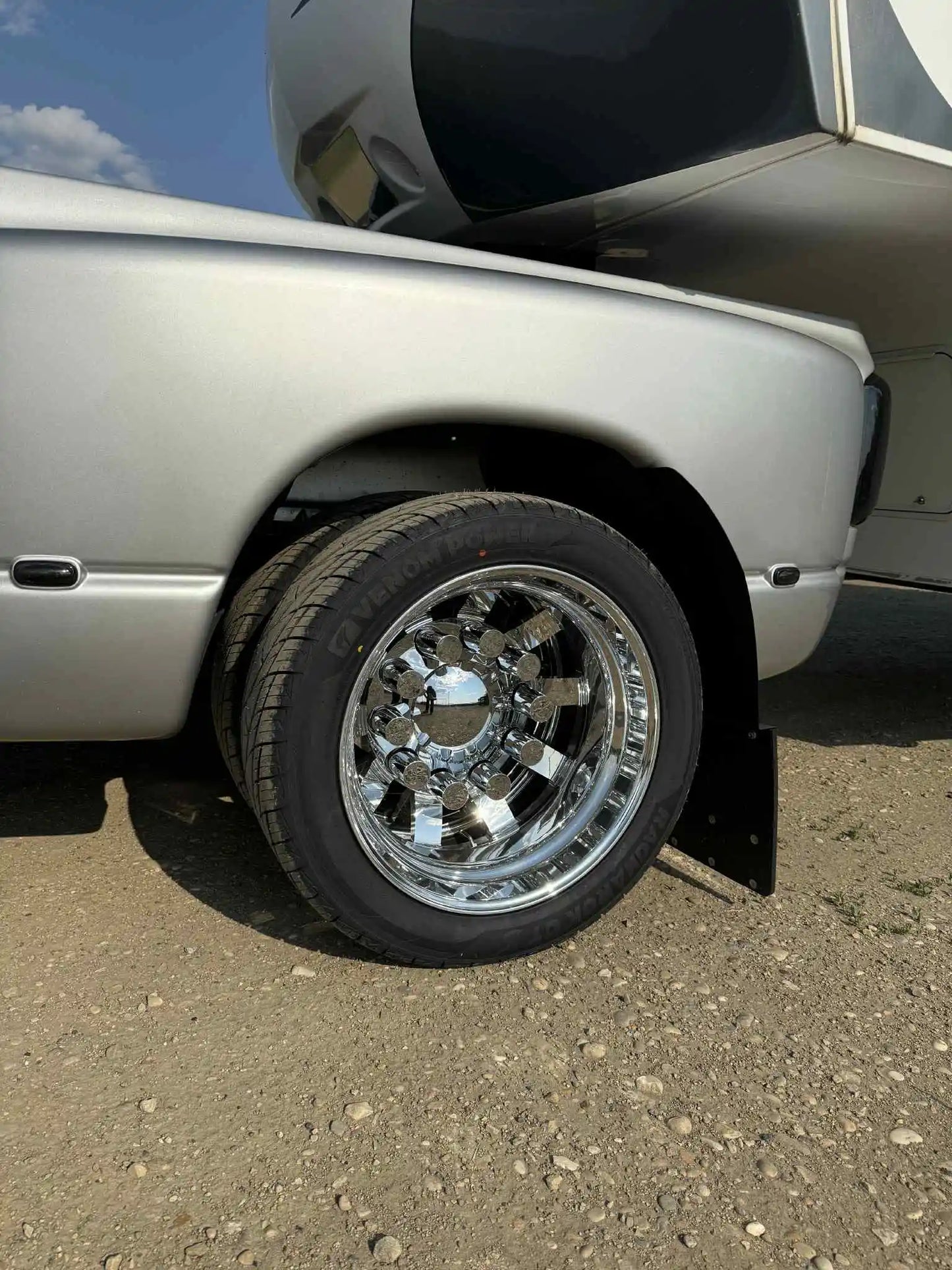 TD1 Wheel 22" X 8.25 10 Bolt