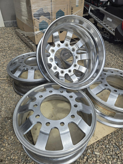 TD1 Wheel 22" X 8.25 10 Bolt