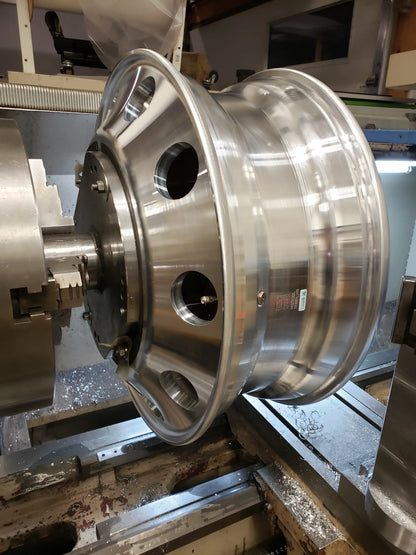 Dual Wheel Polished (10 bolt, 22.5" or 24.5")